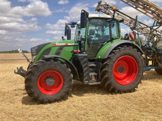 Fendt 718 PROFI PLUS - Trator: foto 4 Fendt 718 PROFI PLUS - Trator: foto 4
