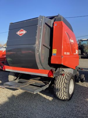 Kuhn VB2190OC14 - Enfardadeira de fardos redondos: foto 5 Kuhn VB2190OC14 - Enfardadeira de fardos redondos: foto 5