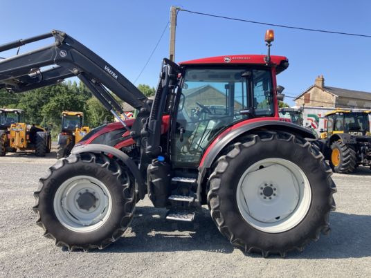 Valtra G105 - Trator: foto 2 Valtra G105 - Trator: foto 2