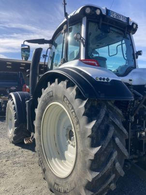 Valtra T154 VERSU - Trator: foto 5 Valtra T154 VERSU - Trator: foto 5