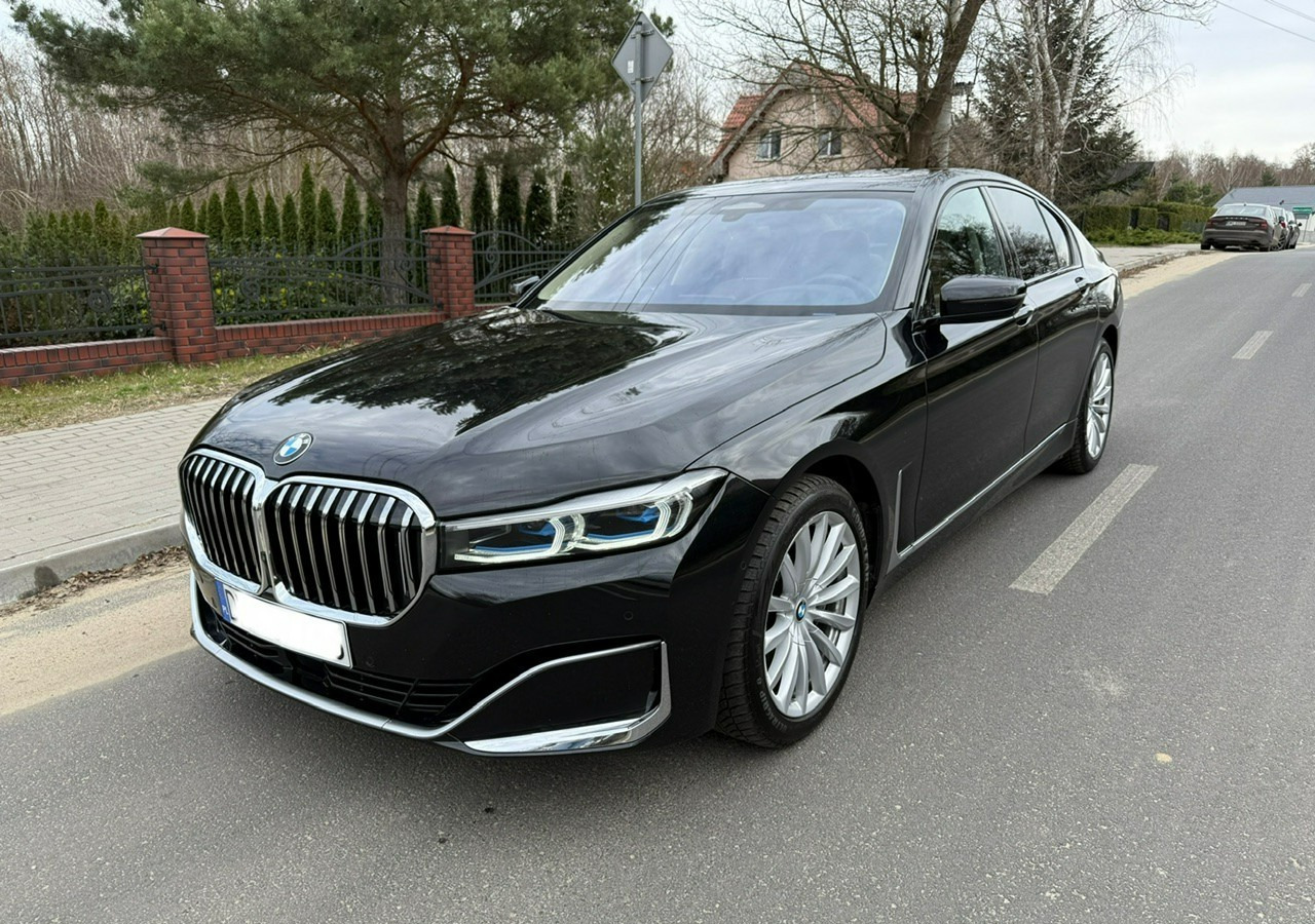 BMW SERIA 7 II (G11/G12) BMW SERIA 7 740d Xdrive 340KM Luxury+Exclusive Masaże Adaptiv Oś Lasery 2022 FV2 - Automóvel: foto 4 BMW SERIA 7 II (G11/G12) BMW SERIA 7 740d Xdrive 340KM Luxury+Exclusive Masaże Adaptiv Oś Lasery 2022 FV2 - Automóvel: foto 4