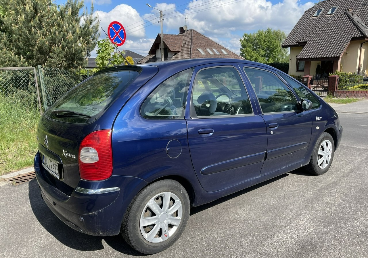 Citroen Xsara Picasso Citroen Xsara Picasso 1.6HDI-110KM Klima tempomat 2006 - Automóvel: foto 4 Citroen Xsara Picasso Citroen Xsara Picasso 1.6HDI-110KM Klima tempomat 2006 - Automóvel: foto 4