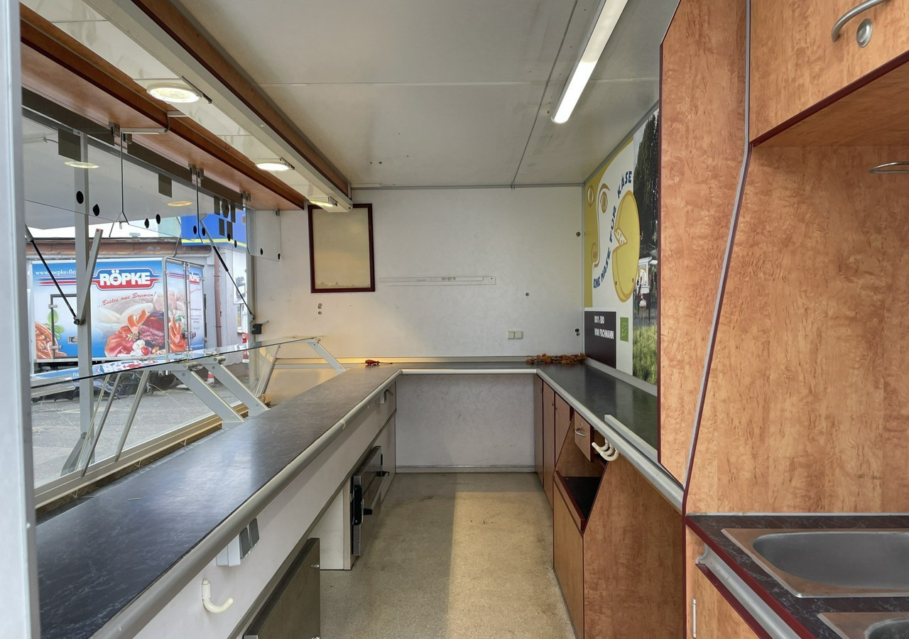 Fiat Ducato Autosklep przyczepa Gastronomiczny Food Truck Foodtruck sklep Borco - Roulote bar: foto 4 Fiat Ducato Autosklep przyczepa Gastronomiczny Food Truck Foodtruck sklep Borco - Roulote bar: foto 4