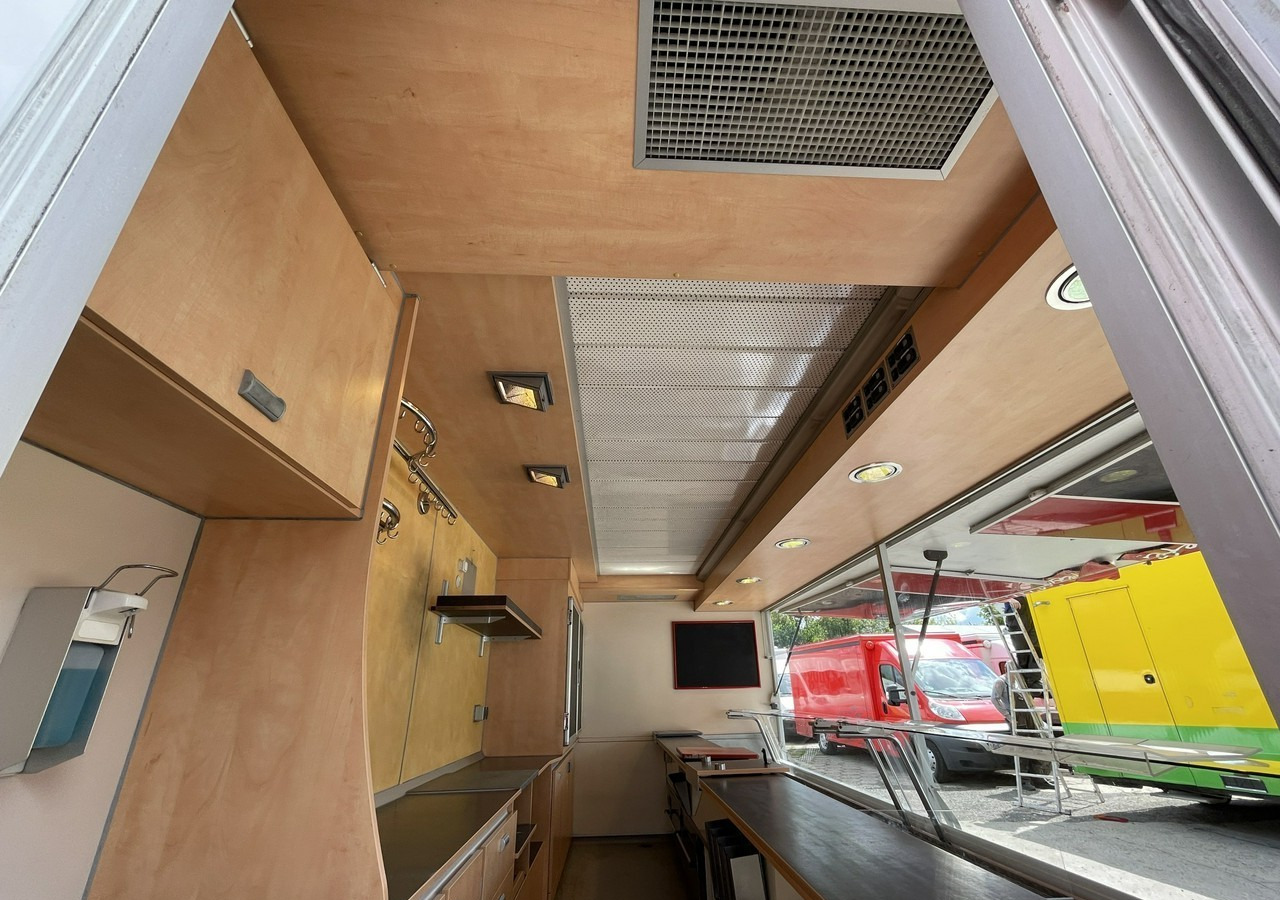 Fiat Ducato Ducat Autosklep wędlin Gastronomiczny Food Truck Foodtruck SklepBORC - Food truck: foto 4 Fiat Ducato Ducat Autosklep wędlin Gastronomiczny Food Truck Foodtruck SklepBORC - Food truck: foto 4