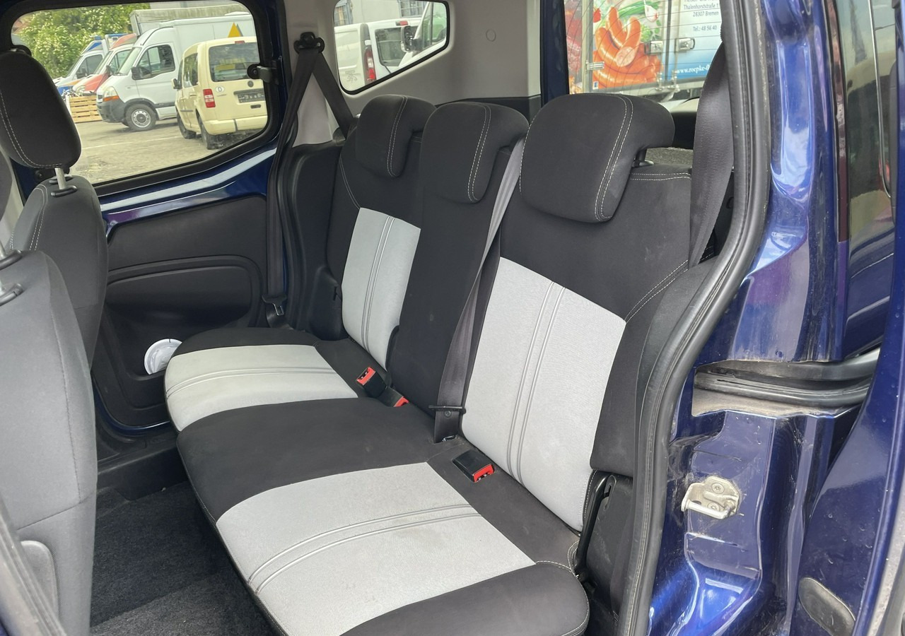 Fiat Qubo Fiat Qubo 1.3-95KM Klima 2013 - Automóvel: foto 5 Fiat Qubo Fiat Qubo 1.3-95KM Klima 2013 - Automóvel: foto 5