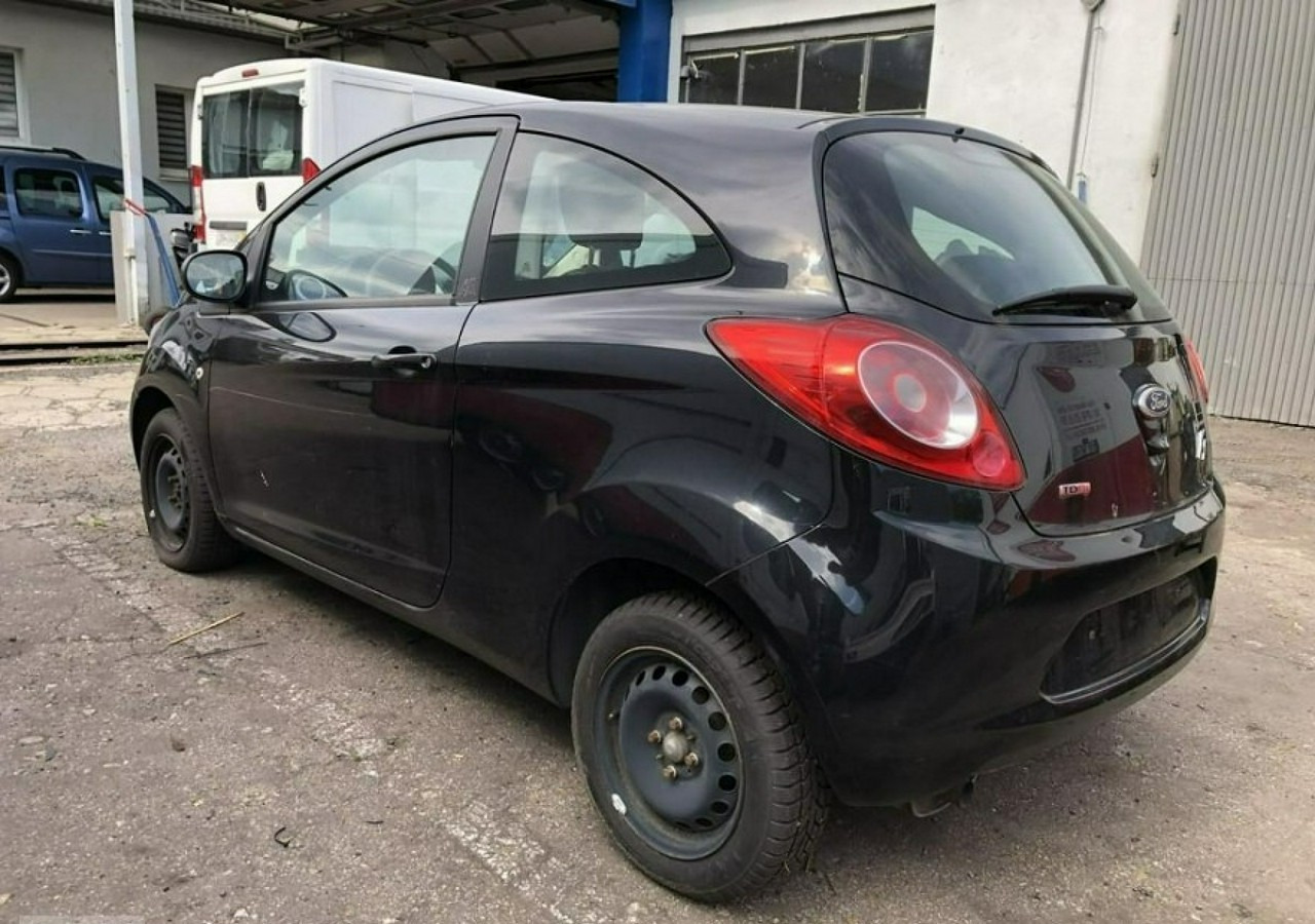 Ford KA II Ford KA 1,3 tdci 75KM 2012 - Hatchback: foto 4 Ford KA II Ford KA 1,3 tdci 75KM 2012 - Hatchback: foto 4