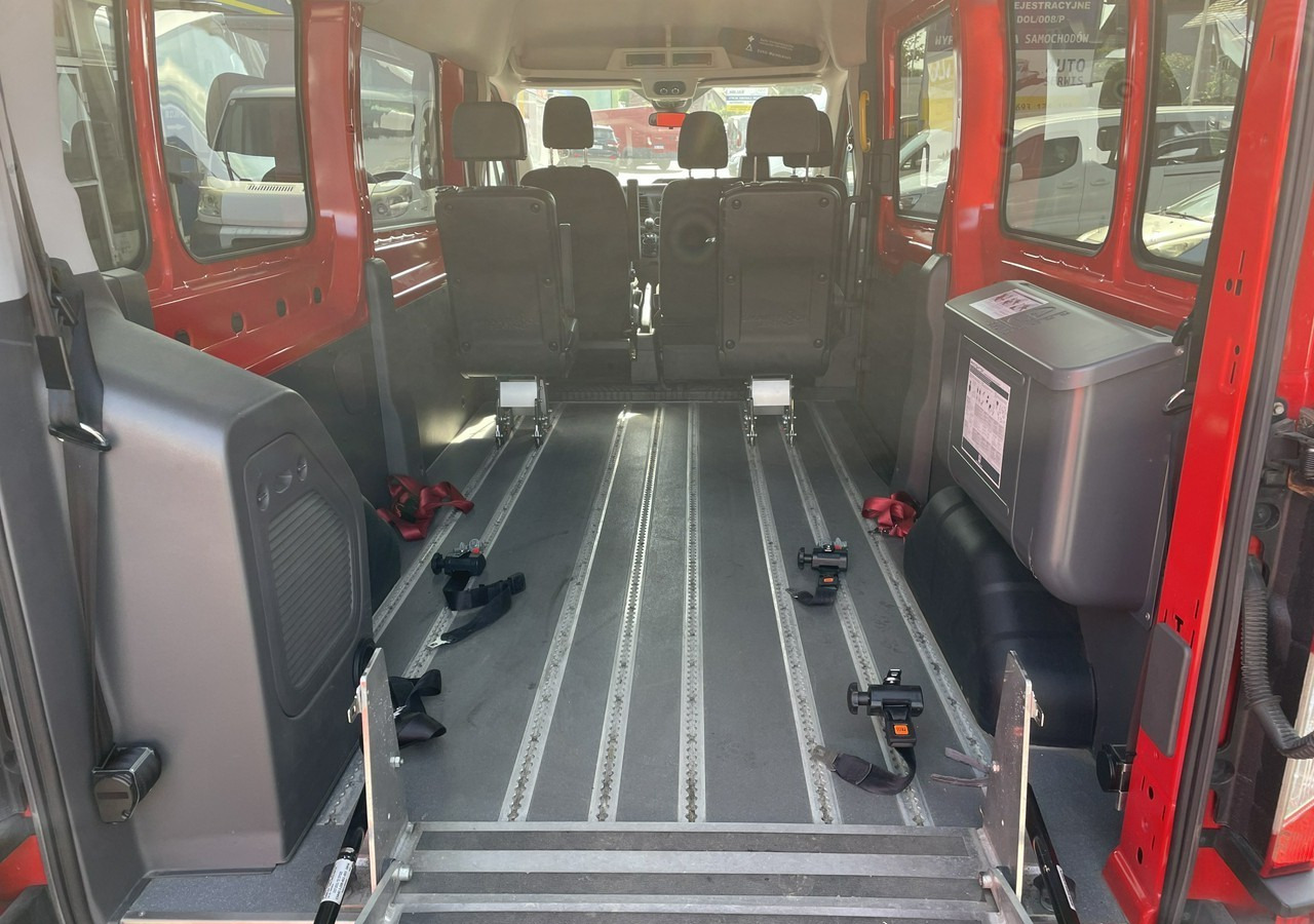 Ford Transit VIII Transit przewozu Niepełnosprawnych 2 wózki inwalida rampa 2021 PFRON - Automóvel: foto 3 Ford Transit VIII Transit przewozu Niepełnosprawnych 2 wózki inwalida rampa 2021 PFRON - Automóvel: foto 3