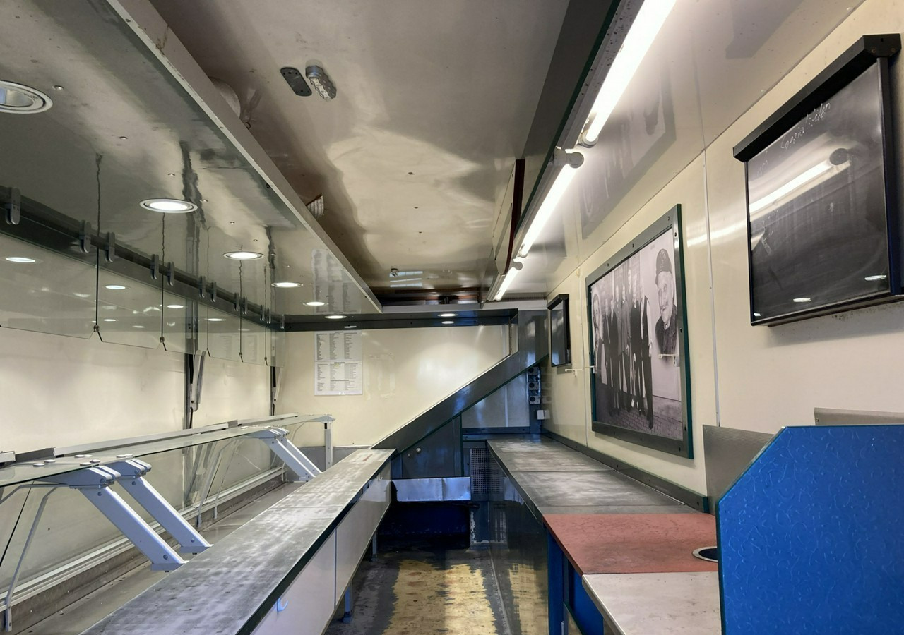 Inna Inny Autosklep wędlin Gastronomiczny Food Truck Foodtruck sklep Borco - Roulote bar: foto 3 Inna Inny Autosklep wędlin Gastronomiczny Food Truck Foodtruck sklep Borco - Roulote bar: foto 3