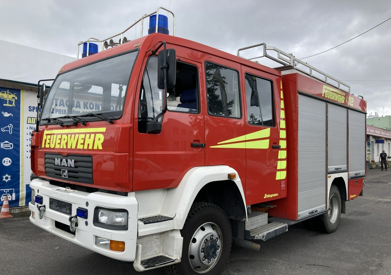 MAN Inny MAN MAN 15,250 Straż pożarna gaśnicza 9-osobowa 4X4 Wóz strażacki 2003 - Carro de bombeiro: foto 1 MAN Inny MAN MAN 15,250 Straż pożarna gaśnicza 9-osobowa 4X4 Wóz strażacki 2003 - Carro de bombeiro: foto 1
