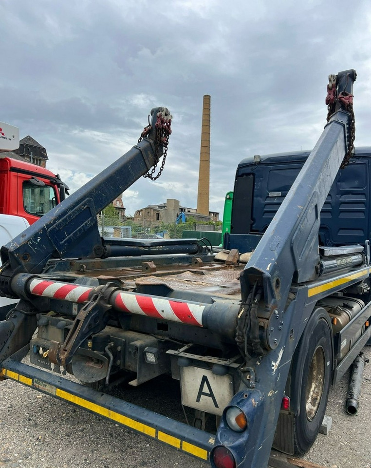 MAN Inny MAN Man TGX 18.400 Bramowiec hakowiec Meiler Model 2012 - Caminhão multibenne: foto 3 MAN Inny MAN Man TGX 18.400 Bramowiec hakowiec Meiler Model 2012 - Caminhão multibenne: foto 3