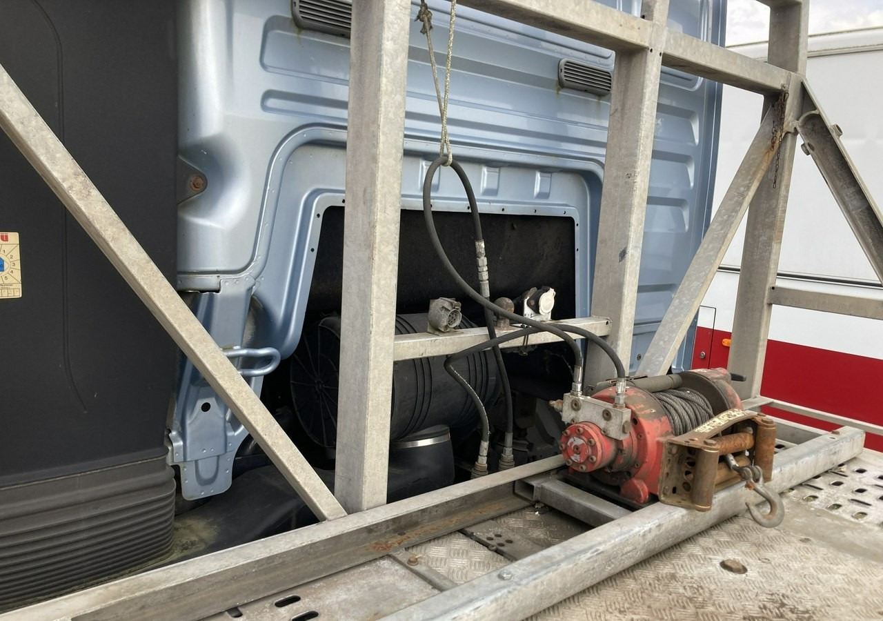 MAN TGL 8.210 Pomoc drogowa Autolaweta x 2 MAN TGL 8.210 Pomoc drogowa Autolaweta na 2 Auta 2005 - Caminhão reboque: foto 5 MAN TGL 8.210 Pomoc drogowa Autolaweta x 2 MAN TGL 8.210 Pomoc drogowa Autolaweta na 2 Auta 2005 - Caminhão reboque: foto 5