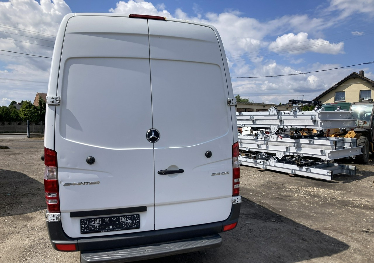 Mercedes-Benz Sprinter Sprinter 313CDI Max 2015 - Furgão: foto 4 Mercedes-Benz Sprinter Sprinter 313CDI Max 2015 - Furgão: foto 4