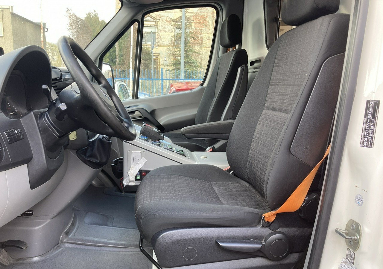 Ambulância Mercedes-Benz Sprinter Sprinter 519 Karetka 4X4 Ambulans MODEL 2017: foto 11