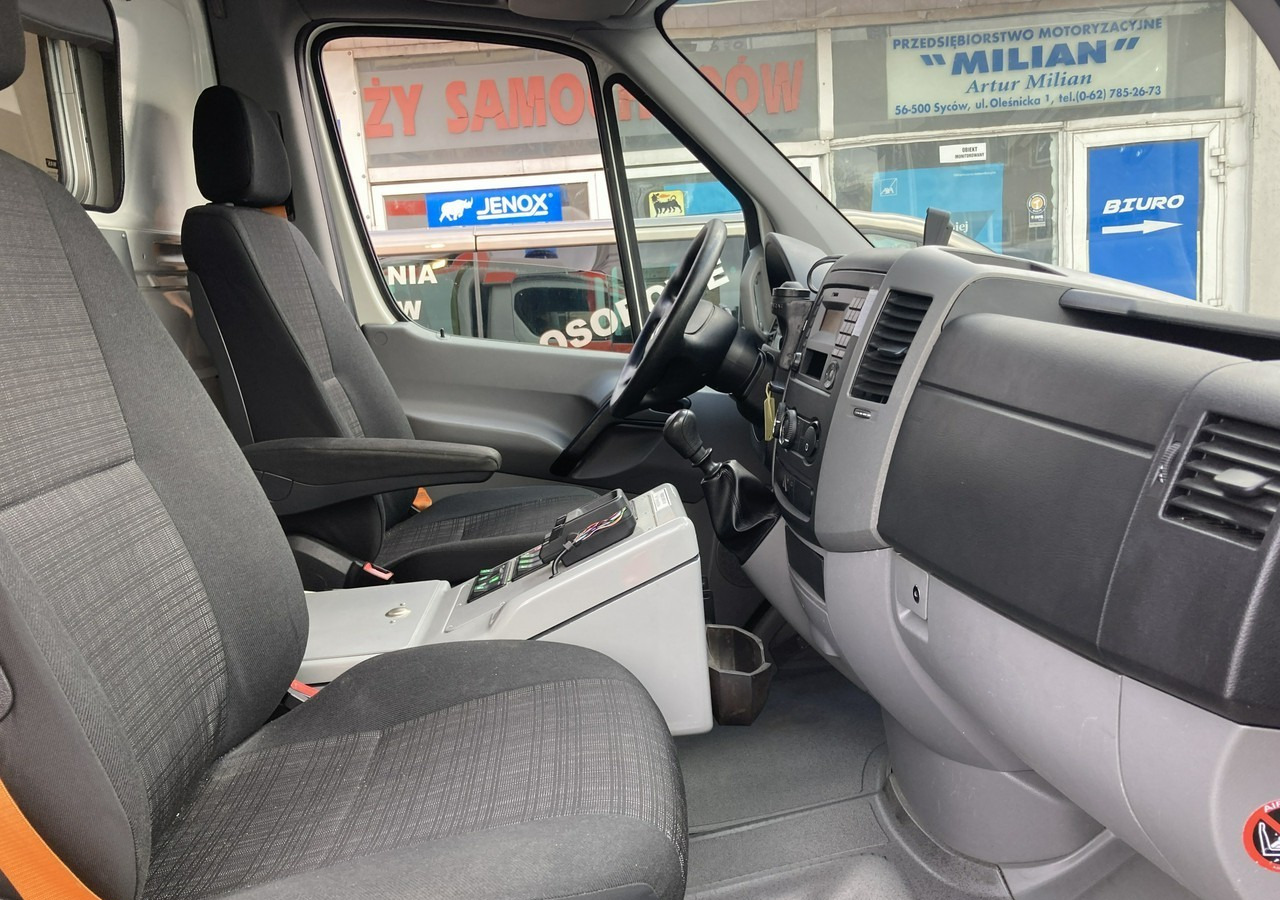 Ambulância Mercedes-Benz Sprinter Sprinter 519 Karetka 4X4 Ambulans MODEL 2017: foto 9