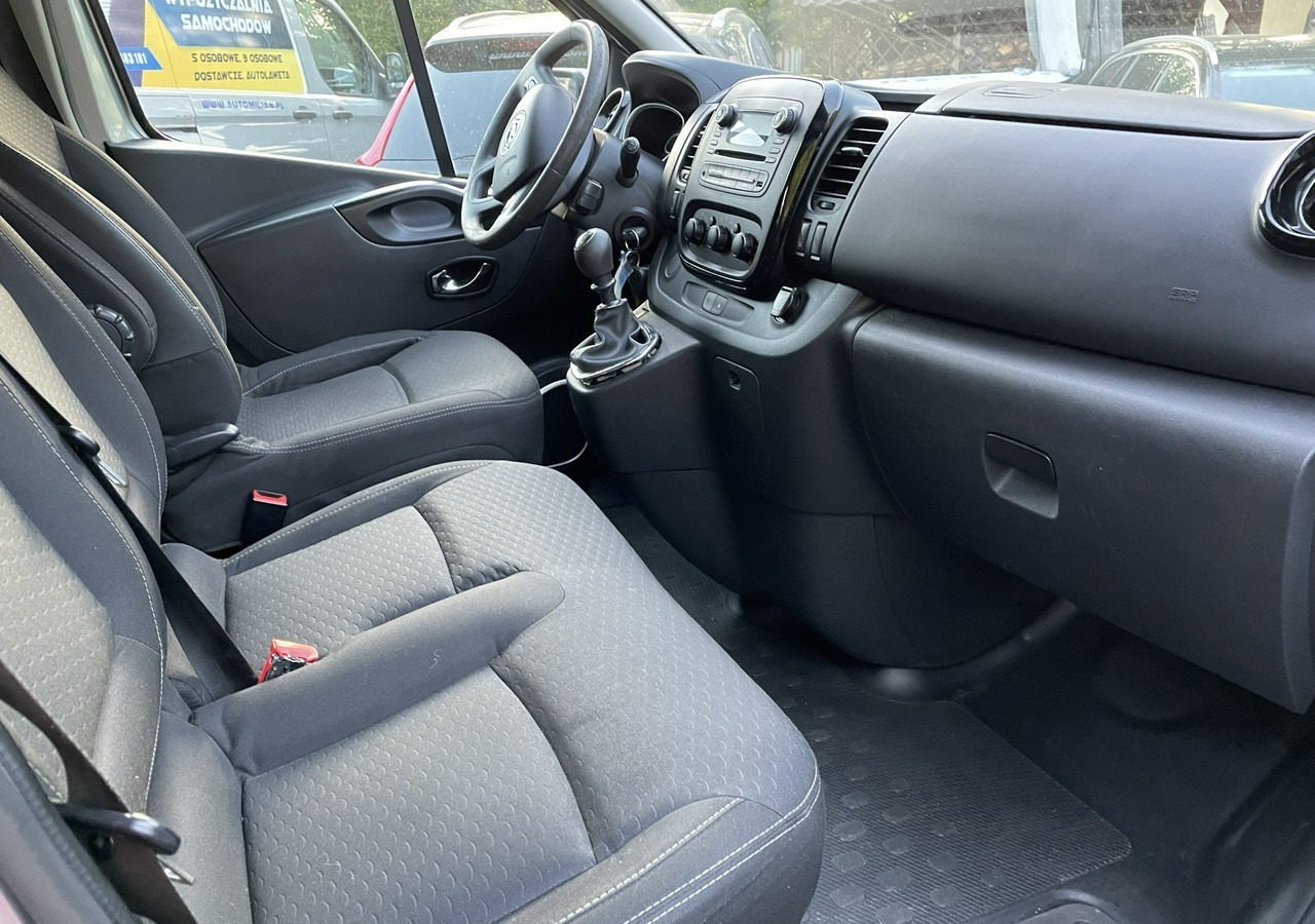 Opel Vivaro III Opel Vivaro 1.6-125KM Long 2x Klima Model 2019 - Automóvel: foto 4 Opel Vivaro III Opel Vivaro 1.6-125KM Long 2x Klima Model 2019 - Automóvel: foto 4