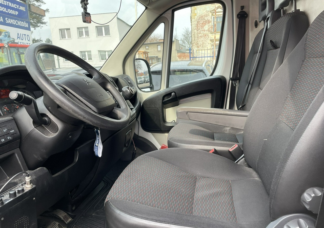 Fotografia de interior 1: Furgão Peugeot Boxer Boxer 163KM MEGA MAX 2x podwyższany Klima Salon PL 2017