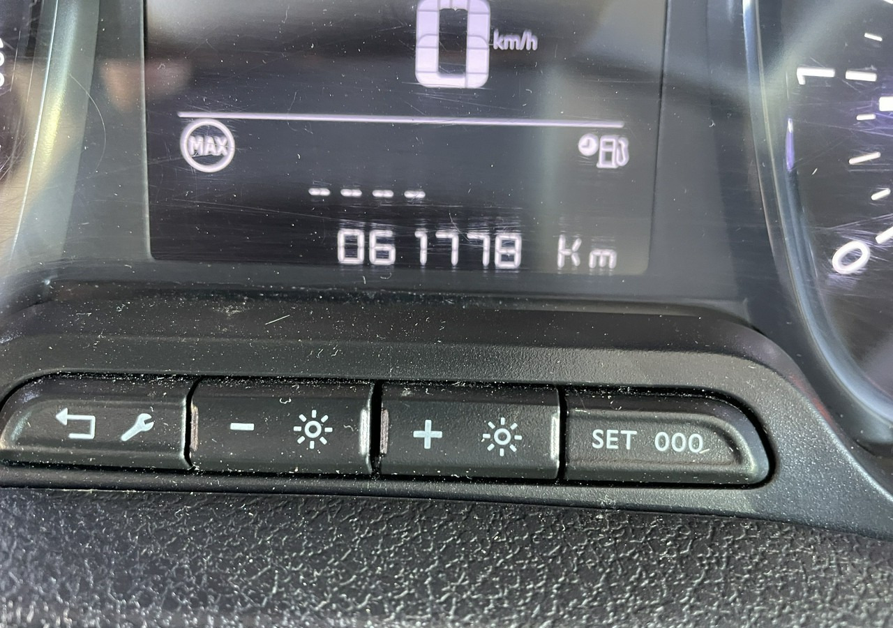 Furgão Peugeot Expert Peugeot Expert 1.5 HDI-120KM 61700km Model 2023: foto 10