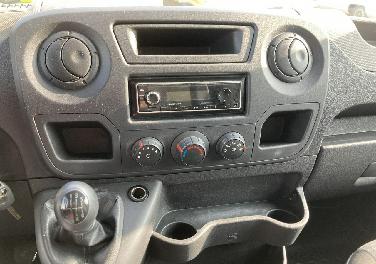 Renault Master Autosklep pieczywa Gastronomiczny Food Truck Foodtruck sklep BORCO20 - Food truck: foto 5 Renault Master Autosklep pieczywa Gastronomiczny Food Truck Foodtruck sklep BORCO20 - Food truck: foto 5