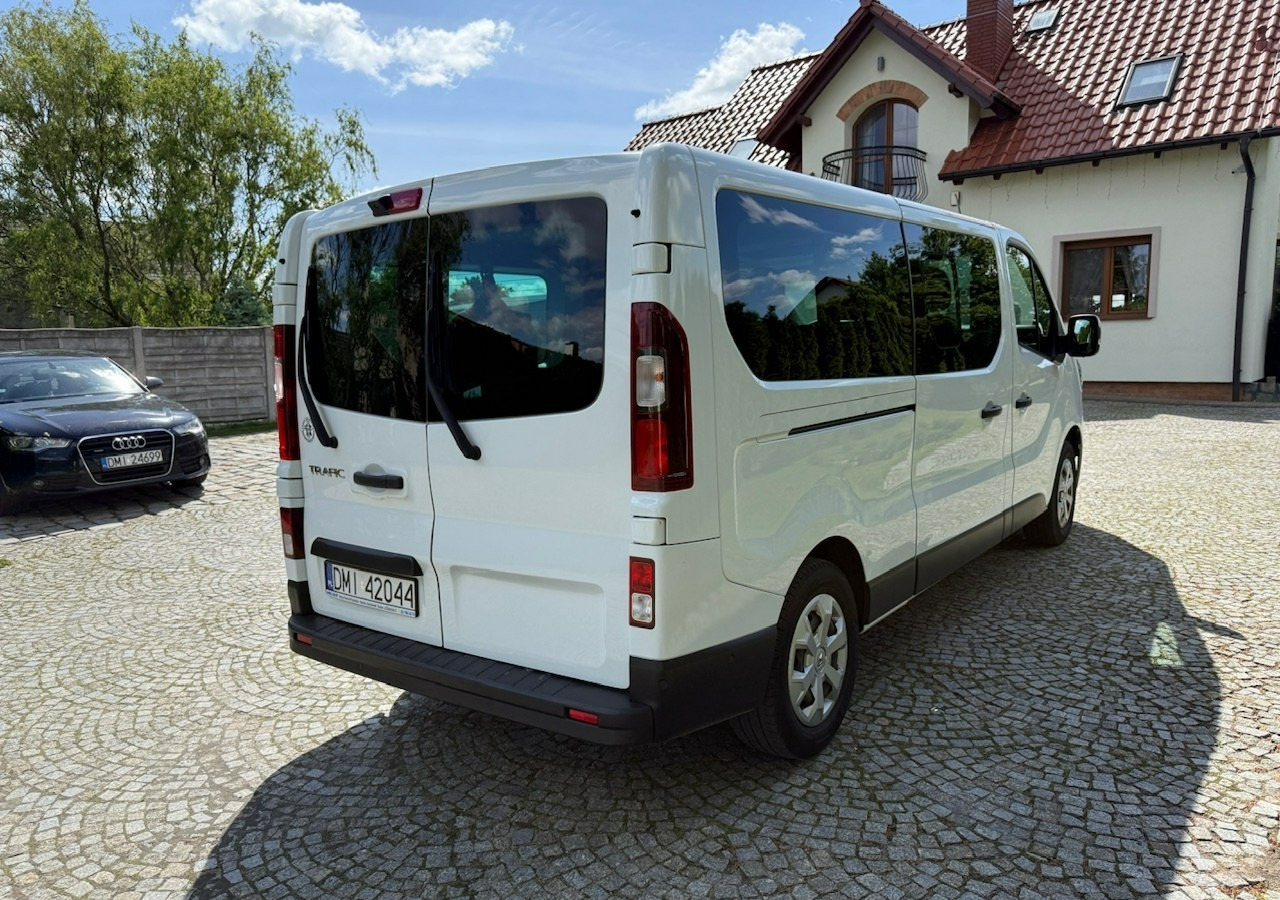 Renault Trafic III 2.0dci 110KM L2H1 LONG 9-osobowy 2xKlima Navi Kamera 2022 - Automóvel: foto 3 Renault Trafic III 2.0dci 110KM L2H1 LONG 9-osobowy 2xKlima Navi Kamera 2022 - Automóvel: foto 3