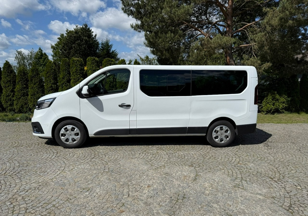 Renault Trafic III 2.0dci 110KM L2H1 LONG 9-osobowy 2xKlima Navi Kamera 2022 - Automóvel: foto 2 Renault Trafic III 2.0dci 110KM L2H1 LONG 9-osobowy 2xKlima Navi Kamera 2022 - Automóvel: foto 2