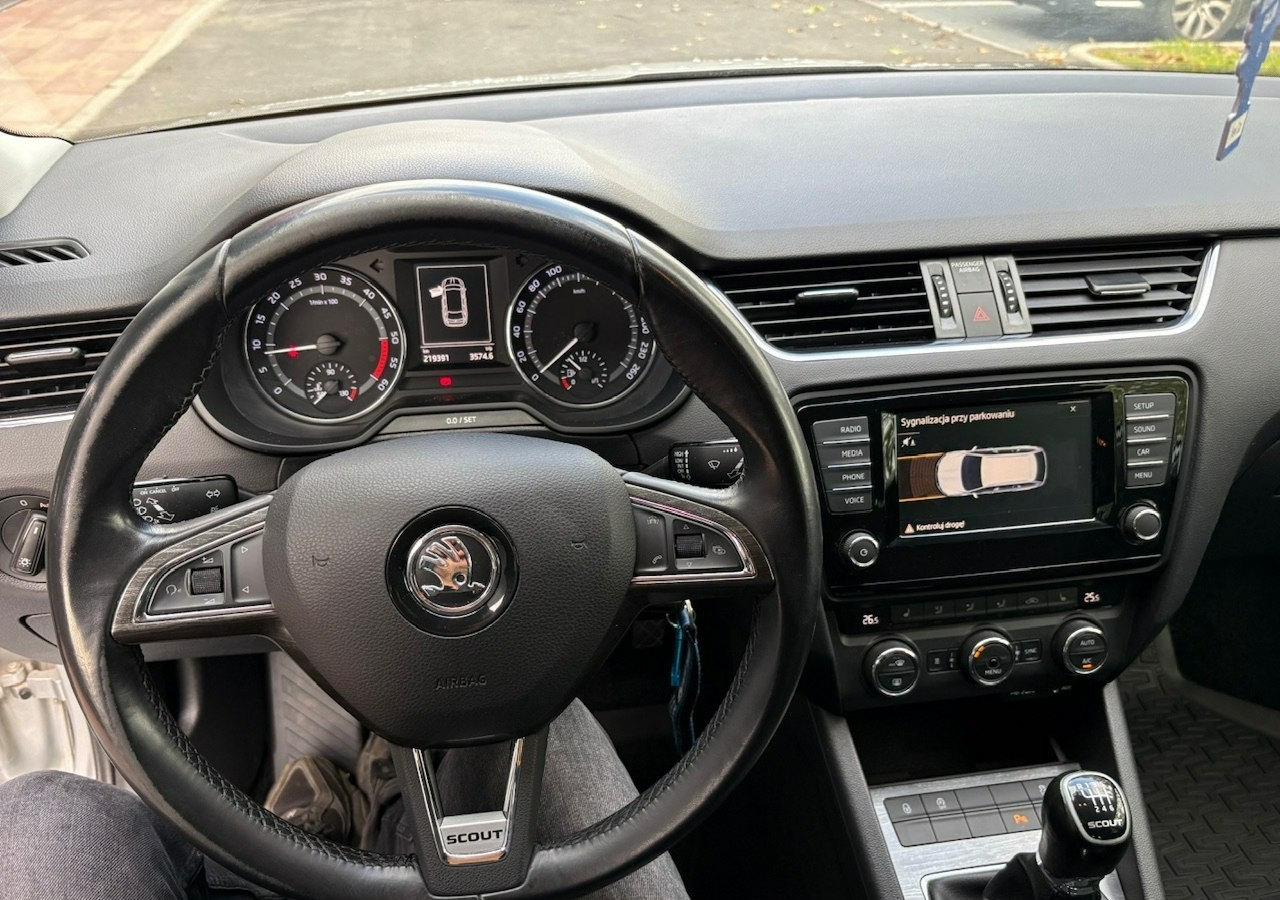 Automóvel Skoda Octavia III Skoda Octavia 4X4 Scout 2.0 TDI -150KM Model 2017 Bezwypadkowa FV 23: foto 17