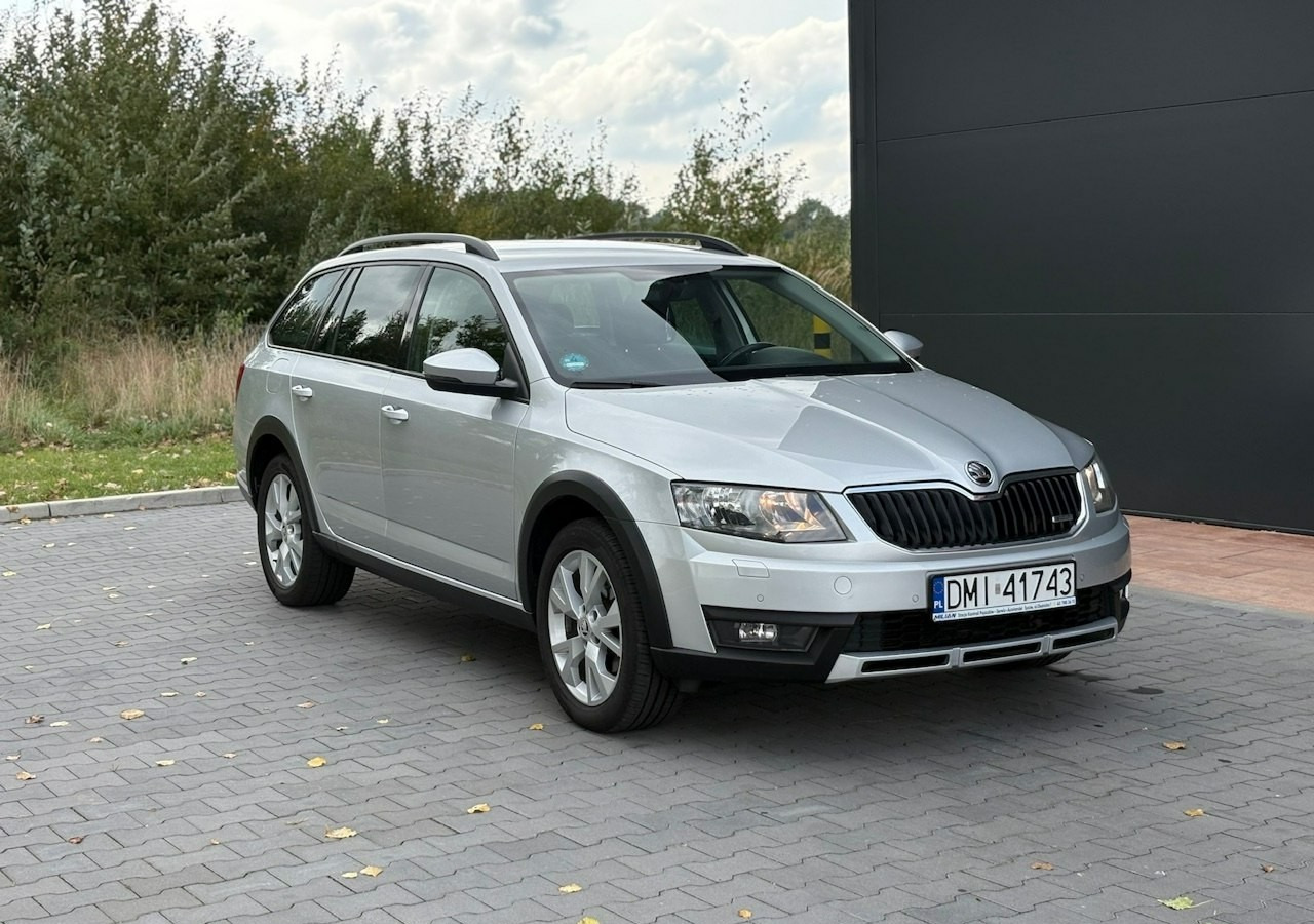 Skoda Octavia III Skoda Octavia 4X4 Scout 2.0 TDI -150KM Model 2017 Bezwypadkowa FV 23 - Automóvel: foto 1 Skoda Octavia III Skoda Octavia 4X4 Scout 2.0 TDI -150KM Model 2017 Bezwypadkowa FV 23 - Automóvel: foto 1