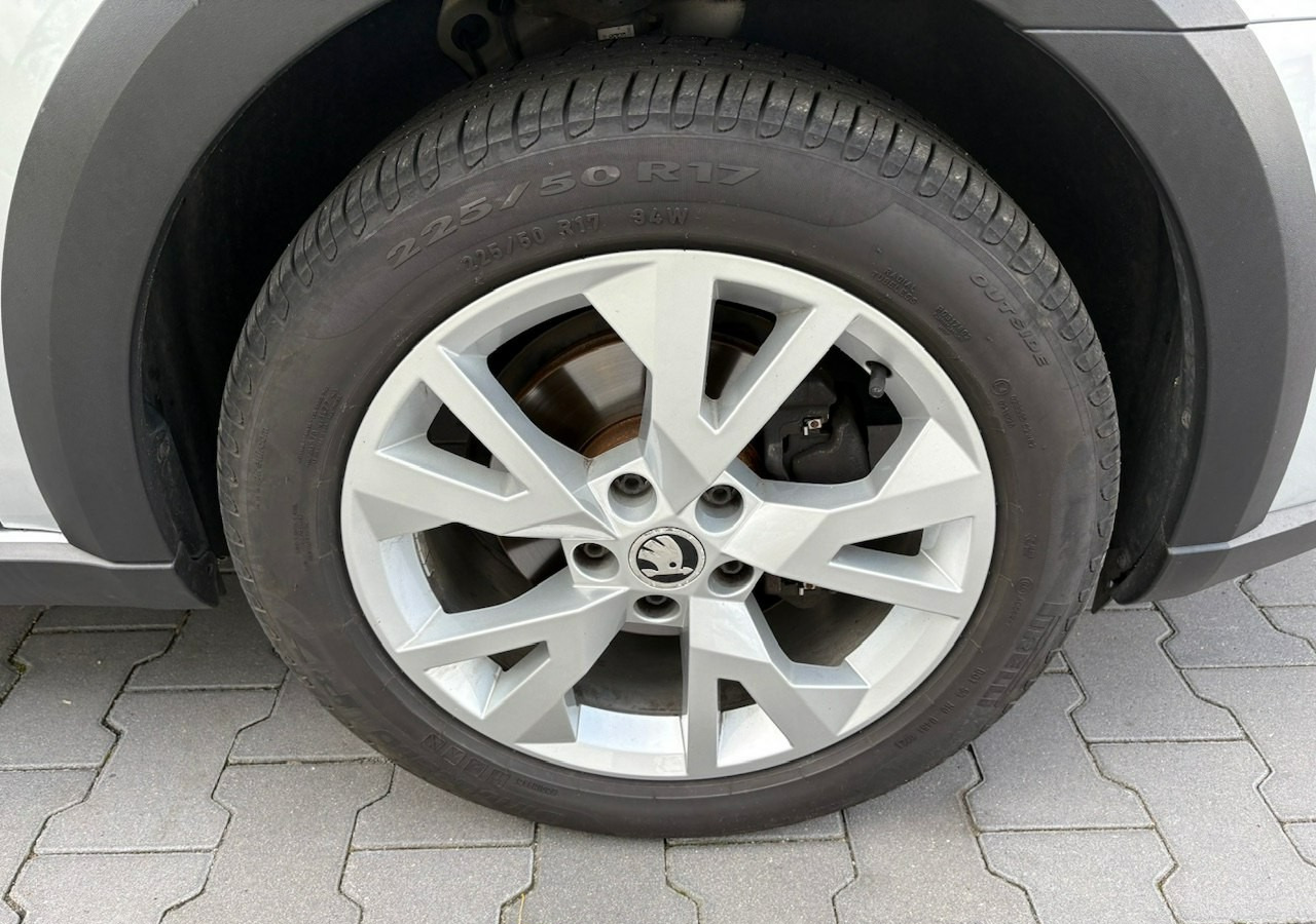 Automóvel Skoda Octavia III Skoda Octavia 4X4 Scout 2.0 TDI -150KM Model 2017 Bezwypadkowa FV 23: foto 11