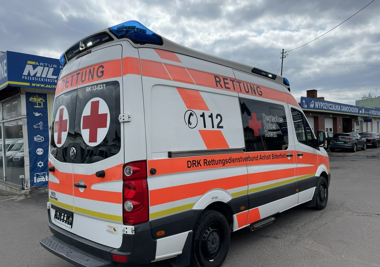 Volkswagen Crafter Crafter 2.0-163KM Karetka Ambulans Wyposażony Model 2016 - Ambulância: foto 5 Volkswagen Crafter Crafter 2.0-163KM Karetka Ambulans Wyposażony Model 2016 - Ambulância: foto 5