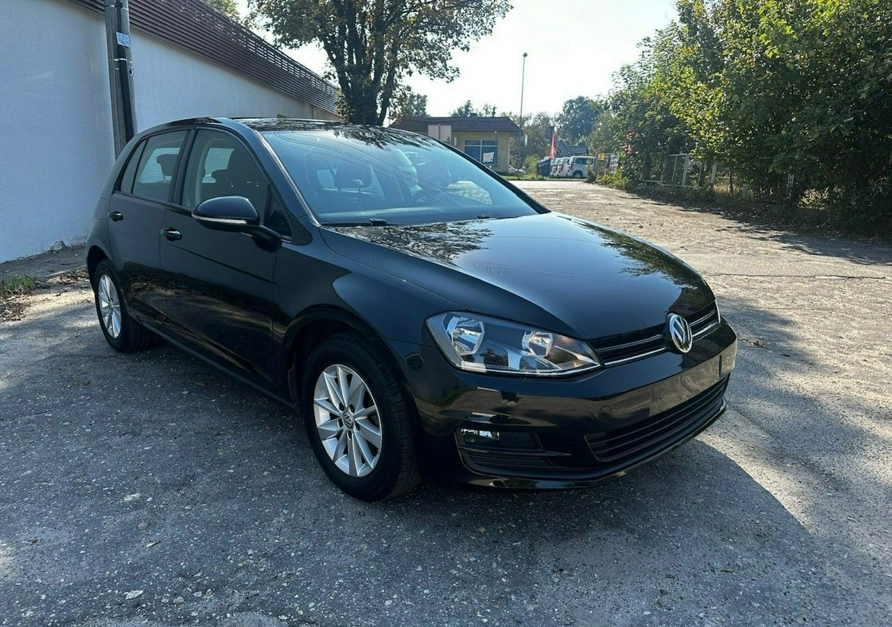 Volkswagen Golf VII VII 1,6 TDI 110KM 153TKM Klimatronik Navi Alu PDC 2015 Bez wkładu fi - Automóvel: foto 1 Volkswagen Golf VII VII 1,6 TDI 110KM 153TKM Klimatronik Navi Alu PDC 2015 Bez wkładu fi - Automóvel: foto 1