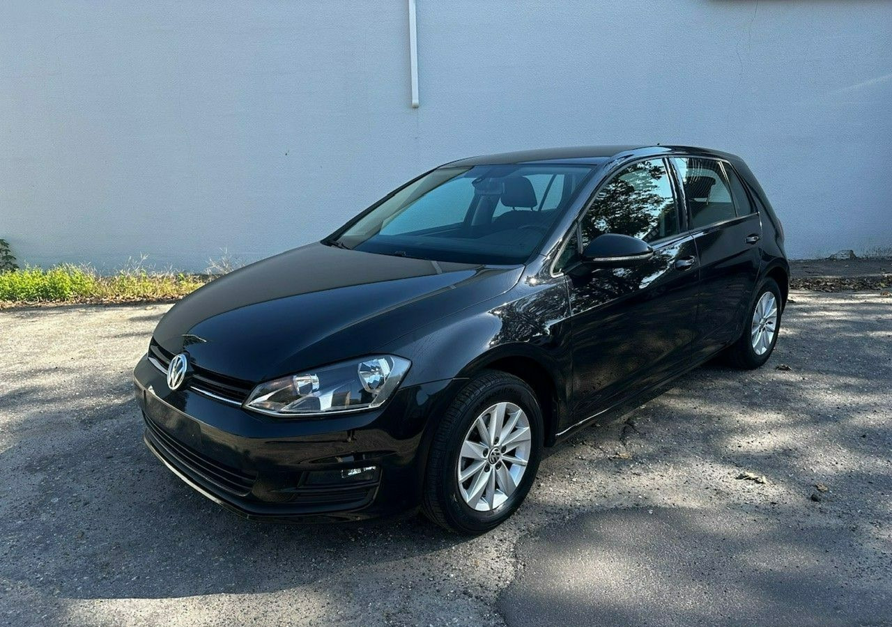 Volkswagen Golf VII VII 1,6 TDI 110KM 153TKM Klimatronik Navi Alu PDC 2015 Bez wkładu fi - Automóvel: foto 4 Volkswagen Golf VII VII 1,6 TDI 110KM 153TKM Klimatronik Navi Alu PDC 2015 Bez wkładu fi - Automóvel: foto 4
