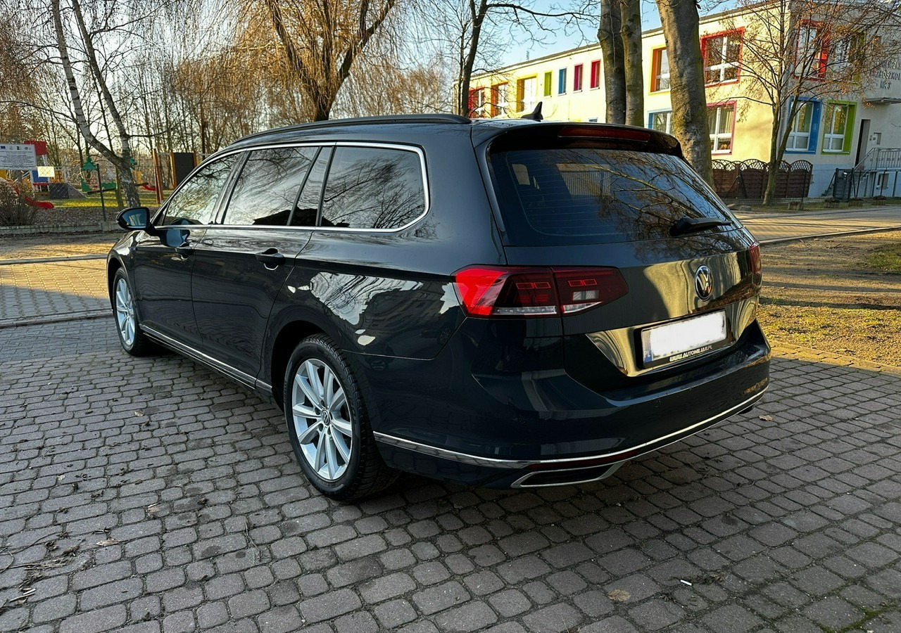 Volkswagen Passat B8 GTE 1.4TSI 218KM Hybryda Plug-in zasięg 50km Panorama*Navi*Skóra*FV2 - Automóvel: foto 4 Volkswagen Passat B8 GTE 1.4TSI 218KM Hybryda Plug-in zasięg 50km Panorama*Navi*Skóra*FV2 - Automóvel: foto 4