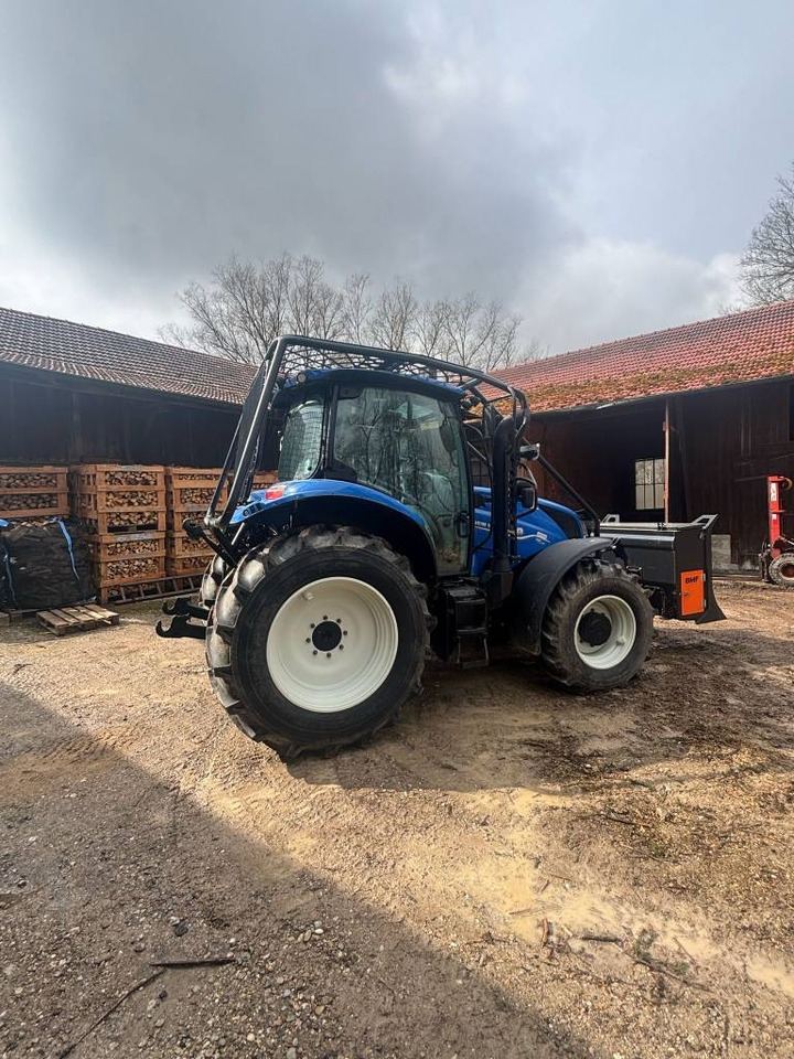 New Holland T5.110 AutoCommand  - Trator florestal: foto 4 New Holland T5.110 AutoCommand  - Trator florestal: foto 4