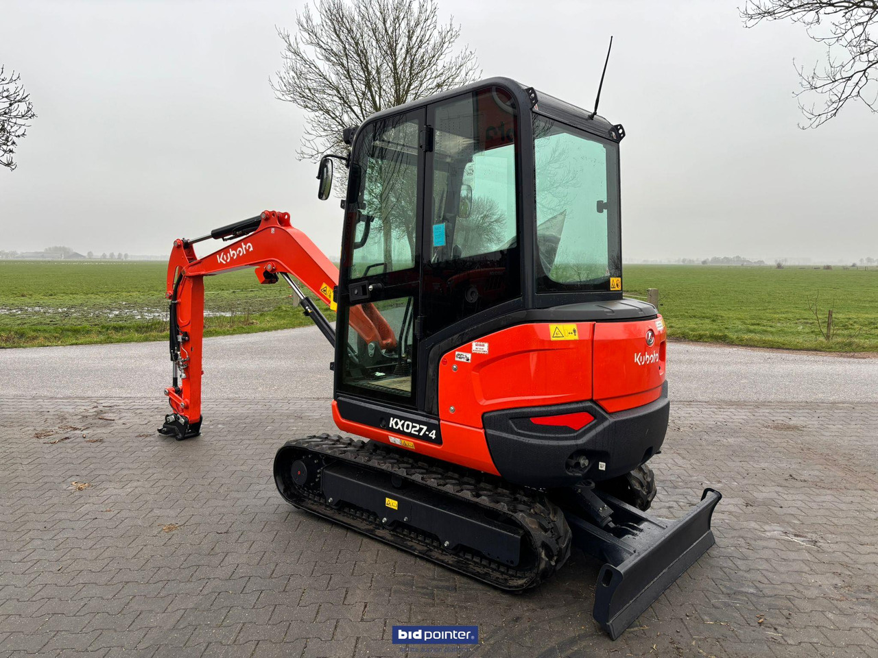 Kubota KX 027 - 4 GL  minigraver - Mini escavadeira: foto 1 Kubota KX 027 - 4 GL  minigraver - Mini escavadeira: foto 1