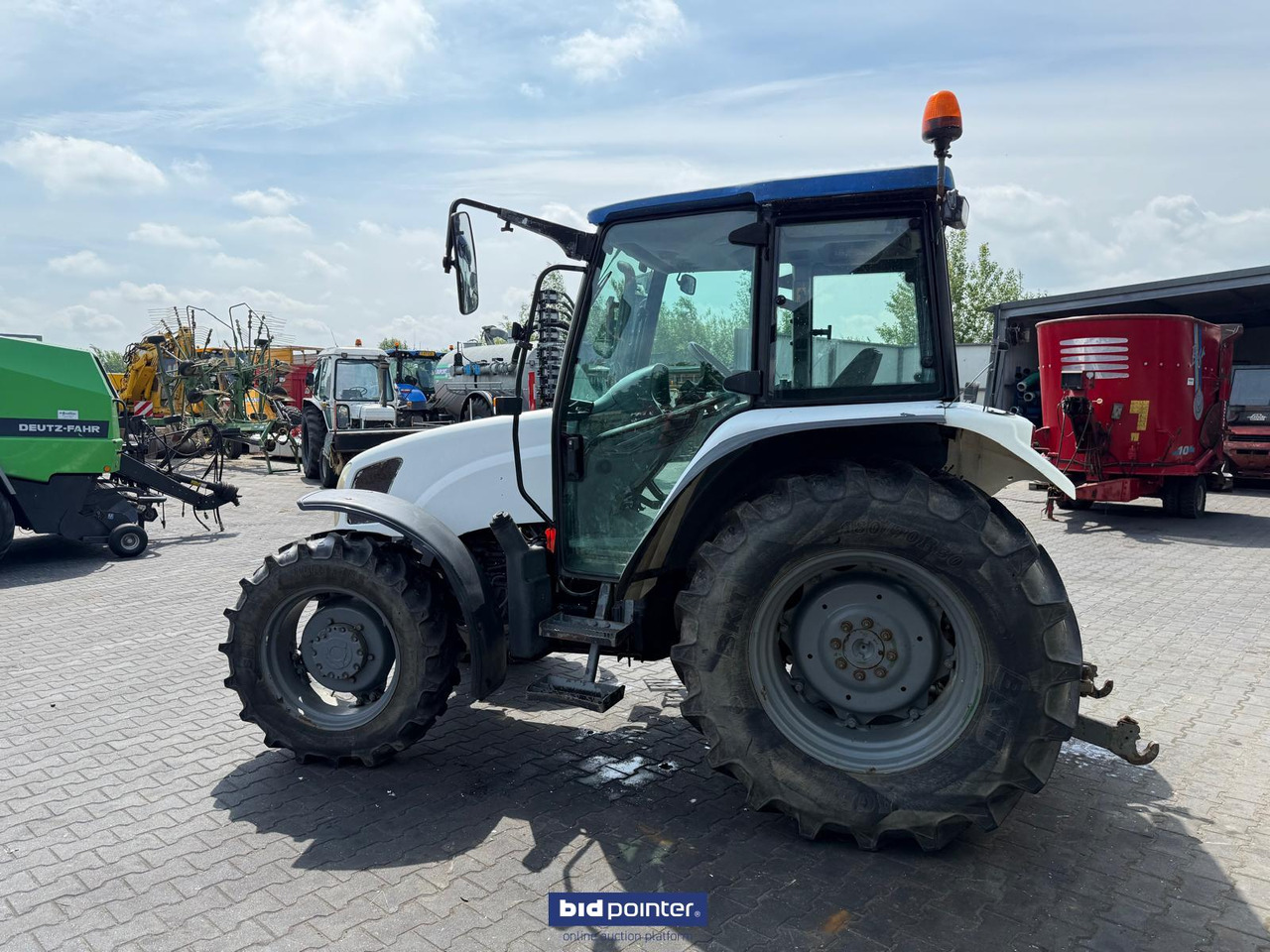 New Holland TL 70A - Trator: foto 3 New Holland TL 70A - Trator: foto 3