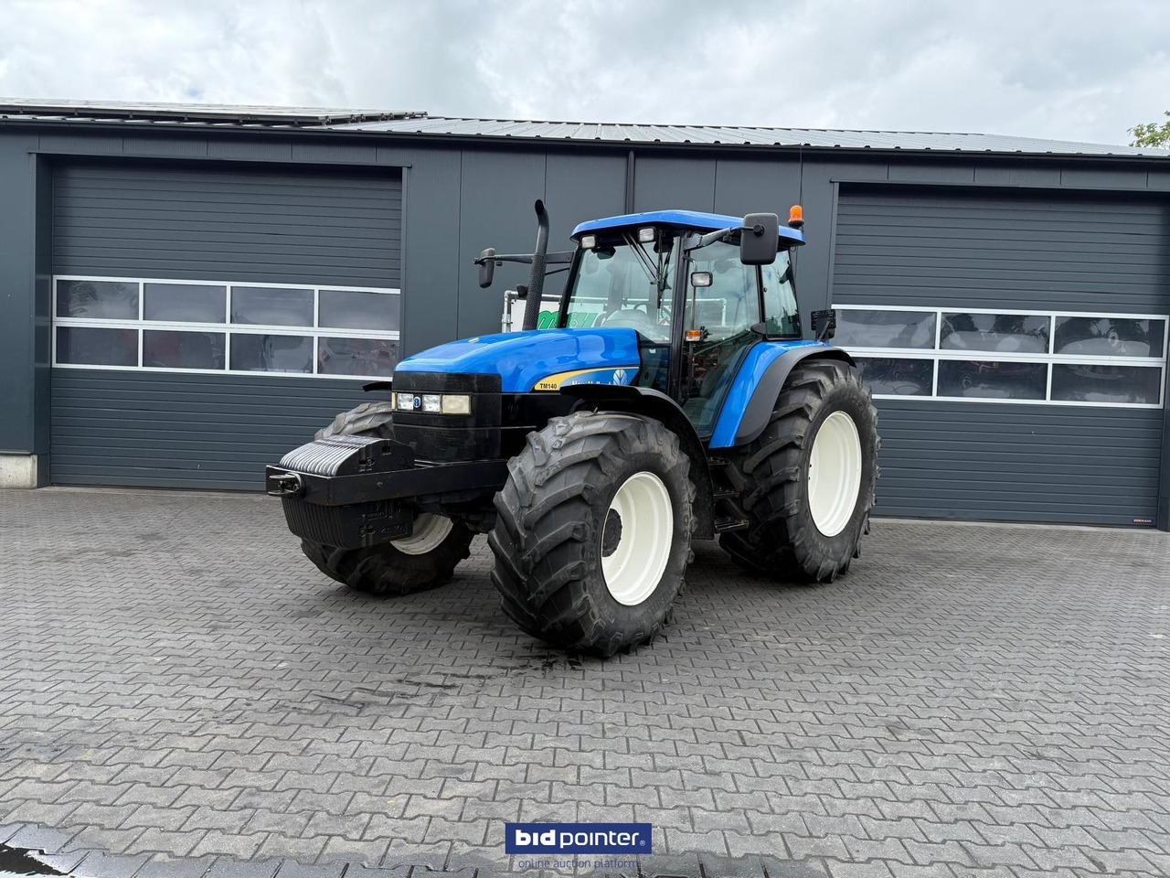 New Holland TM 140 - Trator: foto 5 New Holland TM 140 - Trator: foto 5