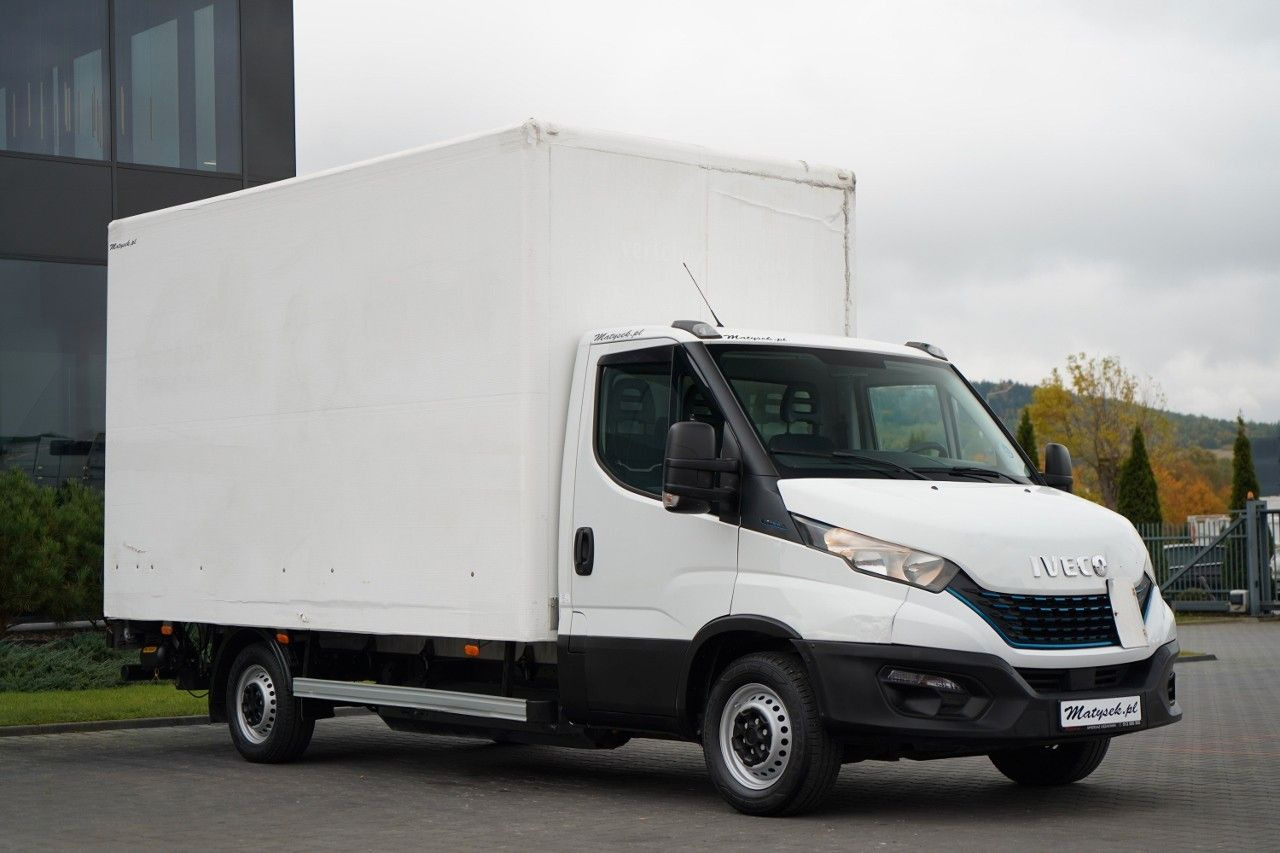 Iveco DAILY 35-NP / CNG / KONTENER / MANUAL / WINDA P - Carrinha frigorífica: foto 1 Iveco DAILY 35-NP / CNG / KONTENER / MANUAL / WINDA P - Carrinha frigorífica: foto 1