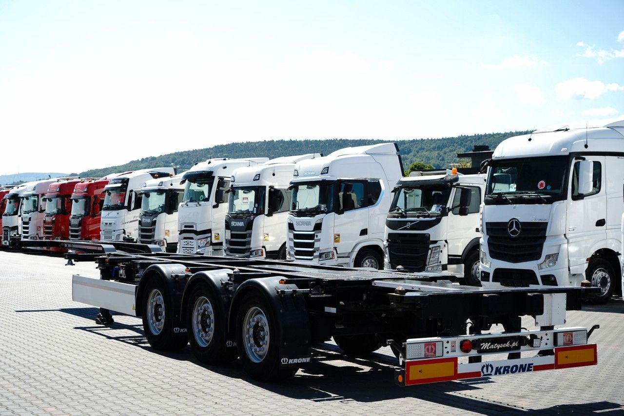 Krone / NACZEPA PODKONTENEROWA / MAŁO UŻYWANA / UNIWER - Semireboque transportador de contêineres/ Caixa móvel: foto 5 Krone / NACZEPA PODKONTENEROWA / MAŁO UŻYWANA / UNIWER - Semireboque transportador de contêineres/ Caixa móvel: foto 5