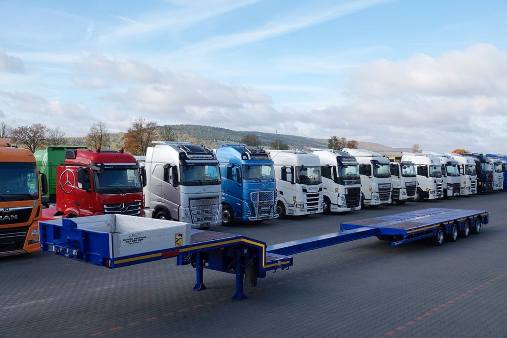 Nooteboom NISKOPODWOZIE / ROZCIĄGANA / 4 OSIOWA / OSIE SKR Nooteboom NISKOPODWOZIE / ROZCIĄGANA / 4 OSIOWA / OSIE SKR - Semireboque baixa: foto 1 Nooteboom NISKOPODWOZIE / ROZCIĄGANA / 4 OSIOWA / OSIE SKR Nooteboom NISKOPODWOZIE / ROZCIĄGANA / 4 OSIOWA / OSIE SKR - Semireboque baixa: foto 1