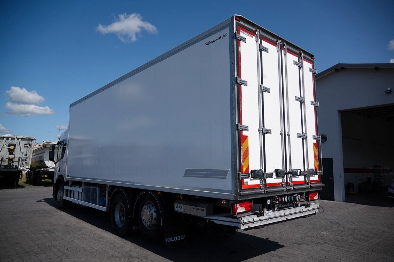 Scania P 410 / 6X2 /CHŁODNIA / SLÓWKA / Agregat  THERMO - Caminhão frigorífico: foto 3 Scania P 410 / 6X2 /CHŁODNIA / SLÓWKA / Agregat  THERMO - Caminhão frigorífico: foto 3