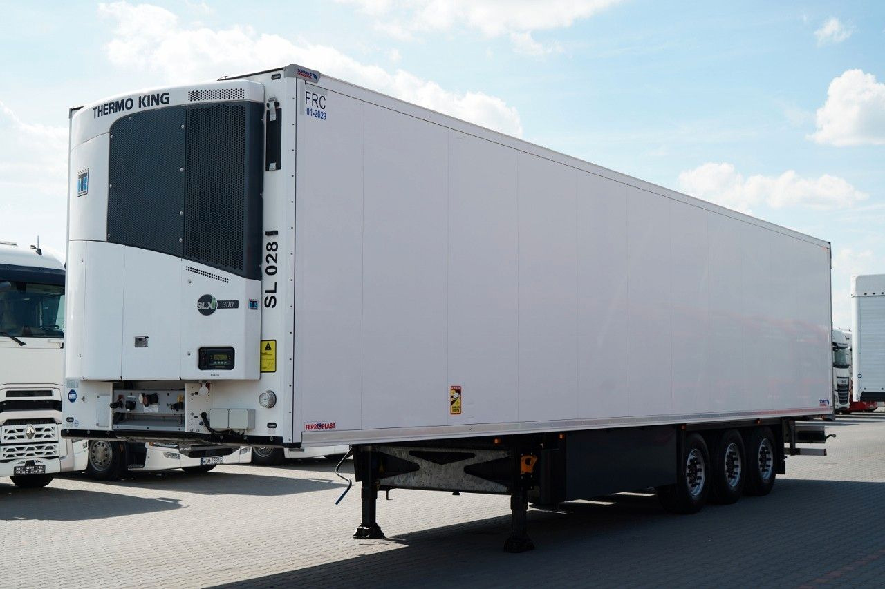 Schmitz Cargobull 023 ROK / CHŁODNIA / THERMO KING SLX 300 / DOPPE - Semireboque frigorífico: foto 2 Schmitz Cargobull 023 ROK / CHŁODNIA / THERMO KING SLX 300 / DOPPE - Semireboque frigorífico: foto 2