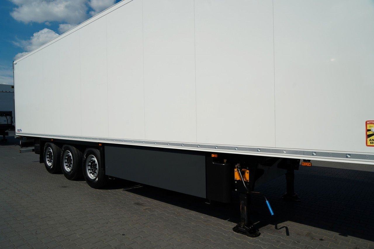 Schmitz Cargobull 023 ROK / CHŁODNIA / THERMO KING SLX 300 / DOPPE - Semireboque frigorífico: foto 5 Schmitz Cargobull 023 ROK / CHŁODNIA / THERMO KING SLX 300 / DOPPE - Semireboque frigorífico: foto 5