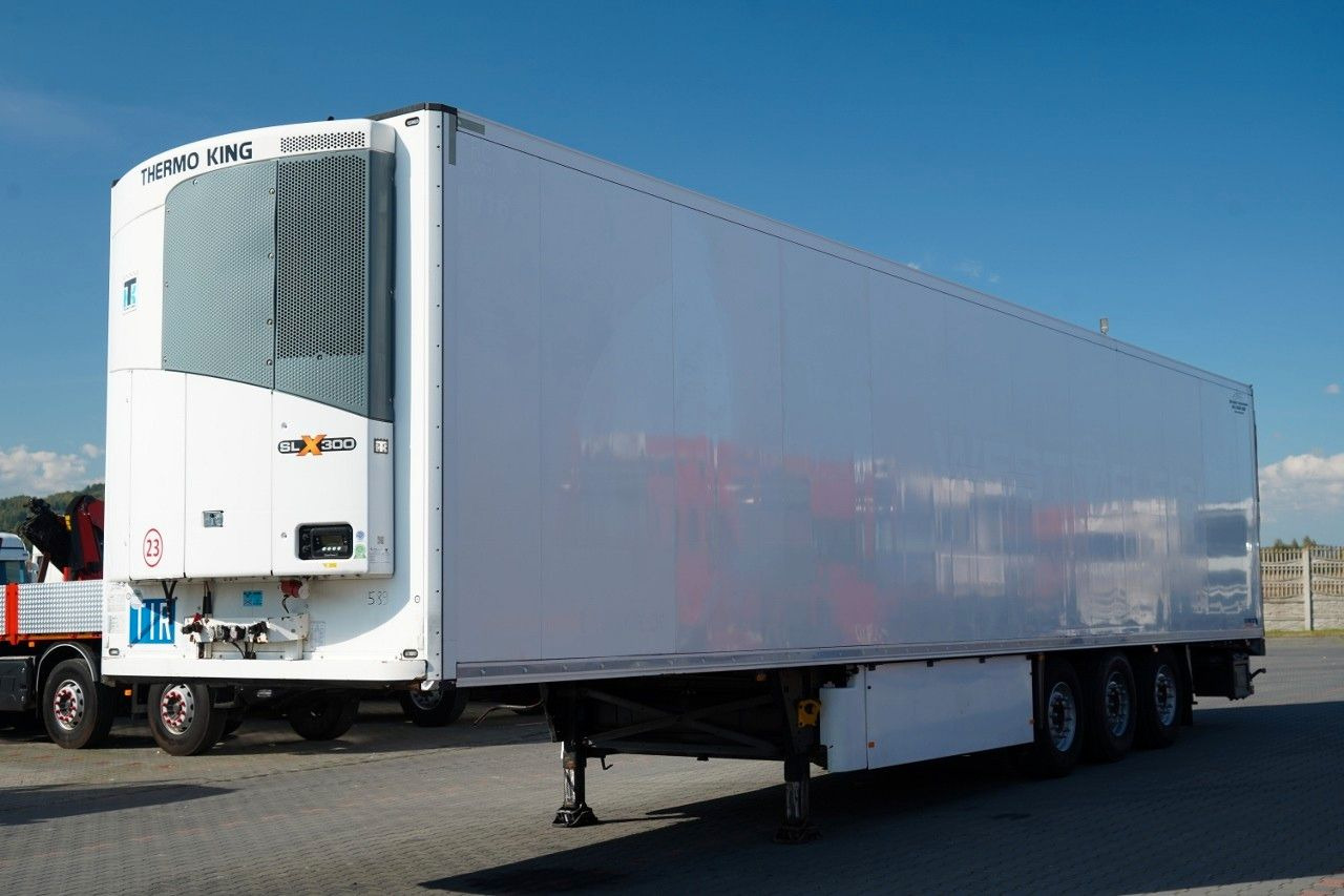 Schmitz Cargobull / CHŁODNIA / THERMO KING SLX 300 / HAKÓWKA / OŚ - Semireboque frigorífico: foto 1 Schmitz Cargobull / CHŁODNIA / THERMO KING SLX 300 / HAKÓWKA / OŚ - Semireboque frigorífico: foto 1