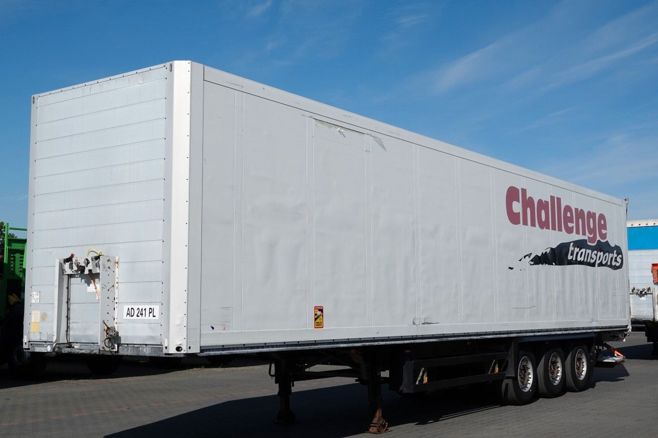 Schmitz Cargobull KONTENER KOFFER / WINDA MBB / SAF / SPROWADZONA - Semireboque frigorífico: foto 2 Schmitz Cargobull KONTENER KOFFER / WINDA MBB / SAF / SPROWADZONA - Semireboque frigorífico: foto 2