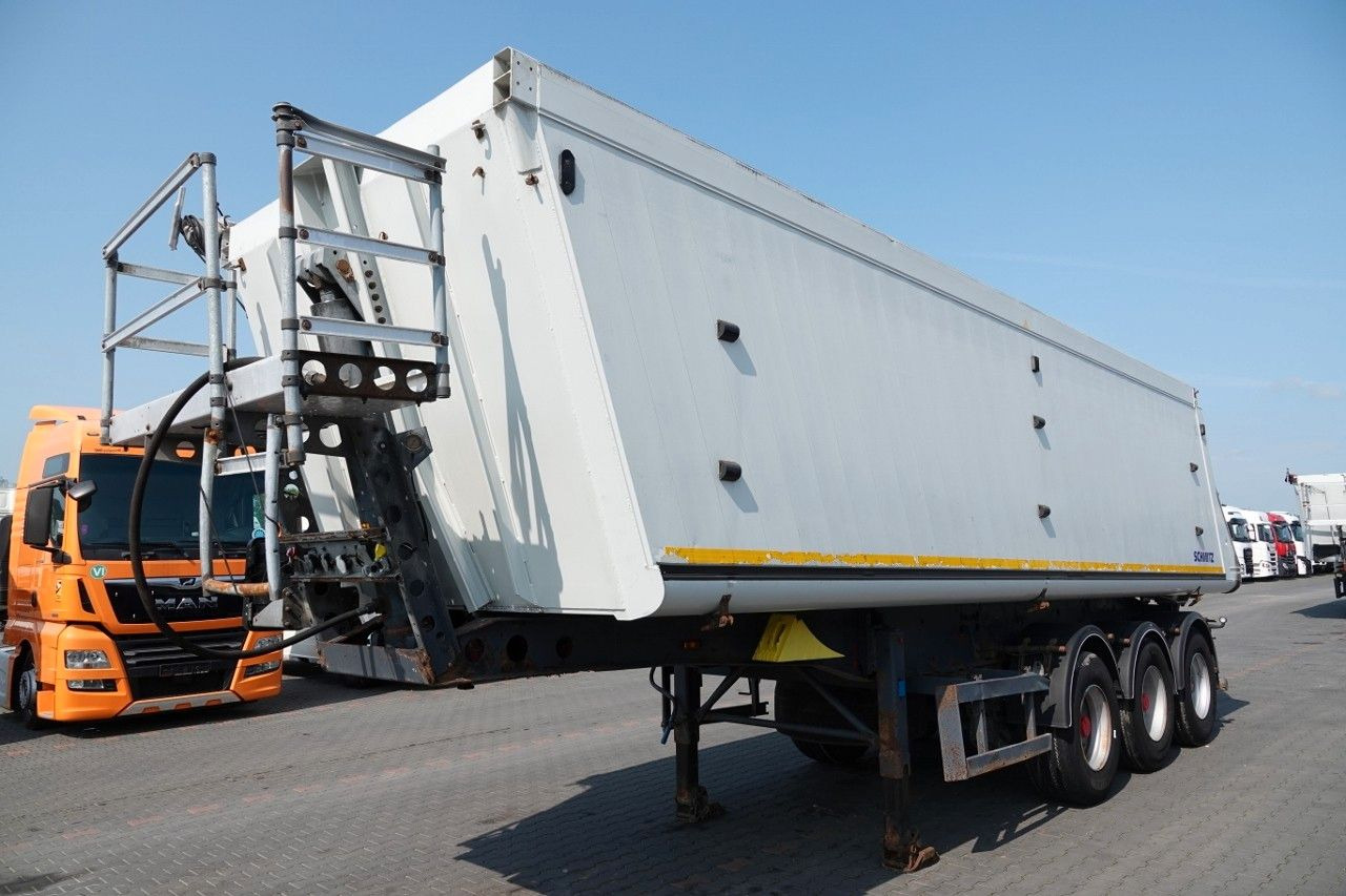 Schmitz Cargobull WYWROTKA 40 M3 / MULDA ALUMINIOWA / OŚ PODNOSZO - Semireboque basculante: foto 4 Schmitz Cargobull WYWROTKA 40 M3 / MULDA ALUMINIOWA / OŚ PODNOSZO - Semireboque basculante: foto 4