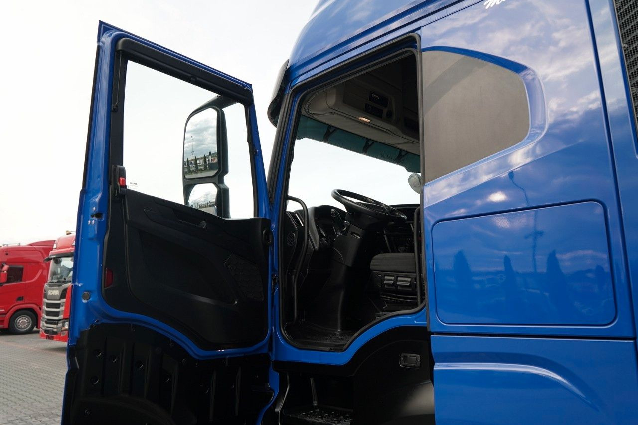 Tractor Iveco S-WAY / 460 / RETARDER /  LNG /: foto 26