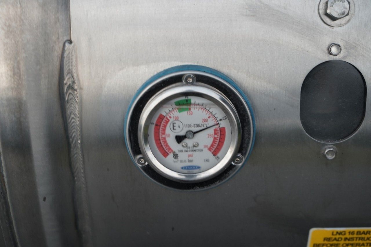 Tractor Iveco S-WAY / 460 / RETARDER /  LNG /: foto 21