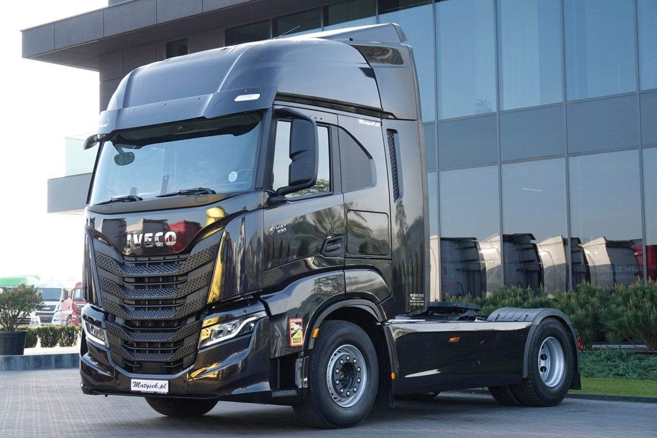 Iveco S-WAY / 530 / RETARDER / I-PARK COOL / FULL AIRM - Tractor: foto 2 Iveco S-WAY / 530 / RETARDER / I-PARK COOL / FULL AIRM - Tractor: foto 2
