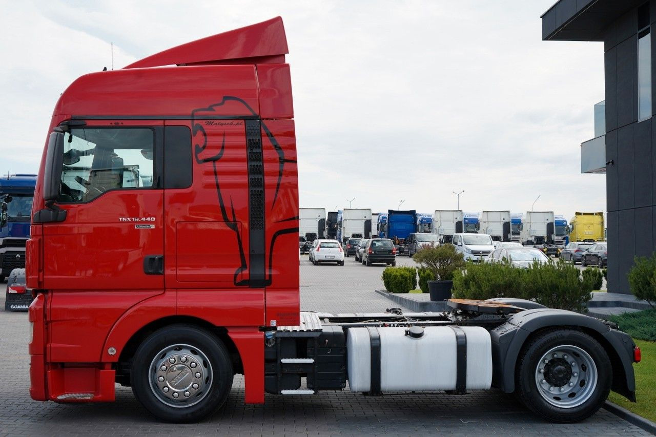 MAN TGX 18.440 / RETARDER / MEGA / LOWDECK / NAVI - Tractor: foto 3 MAN TGX 18.440 / RETARDER / MEGA / LOWDECK / NAVI - Tractor: foto 3