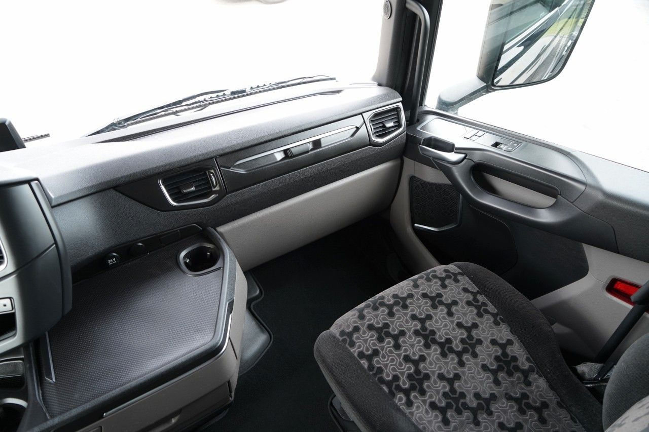 Tractor Scania S 500 / RETARDER / I-PARK COOL / FULL AIRMATIC: foto 32 Tractor Scania S 500 / RETARDER / I-PARK COOL / FULL AIRMATIC: foto 32