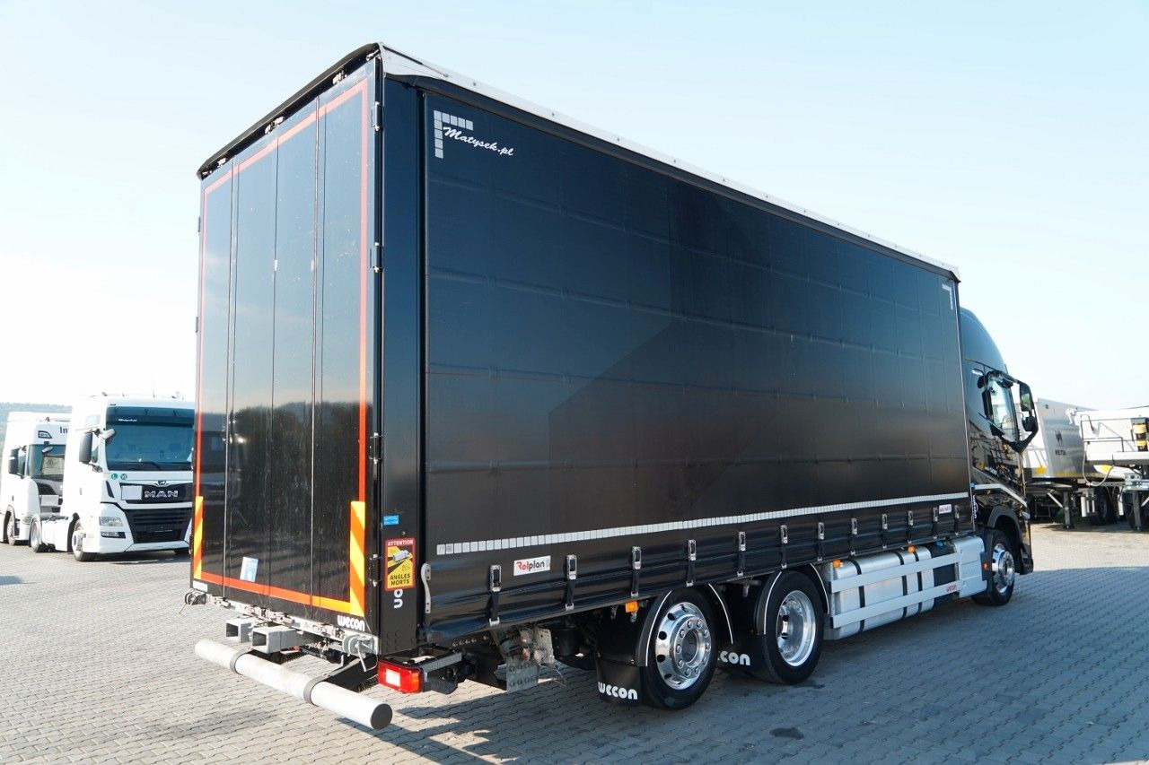 Volvo FH 500 / MEGA / ZESTAW TANDEM PRZEJAZDOWY 120 M3 - Caminhão com lona: foto 5 Volvo FH 500 / MEGA / ZESTAW TANDEM PRZEJAZDOWY 120 M3 - Caminhão com lona: foto 5